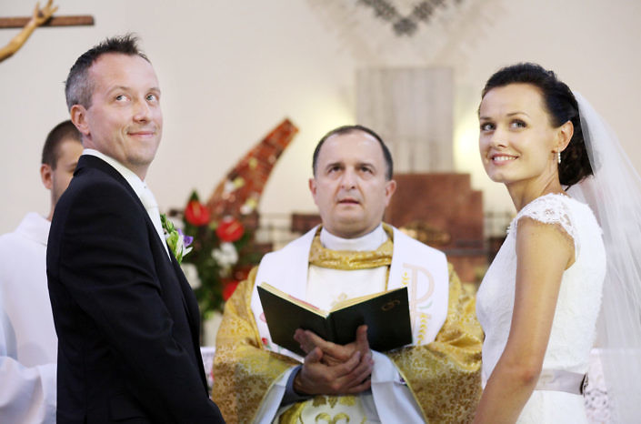 Moment złożenia przysięgi małżeńskiej - Piotr Guzik Fotografia